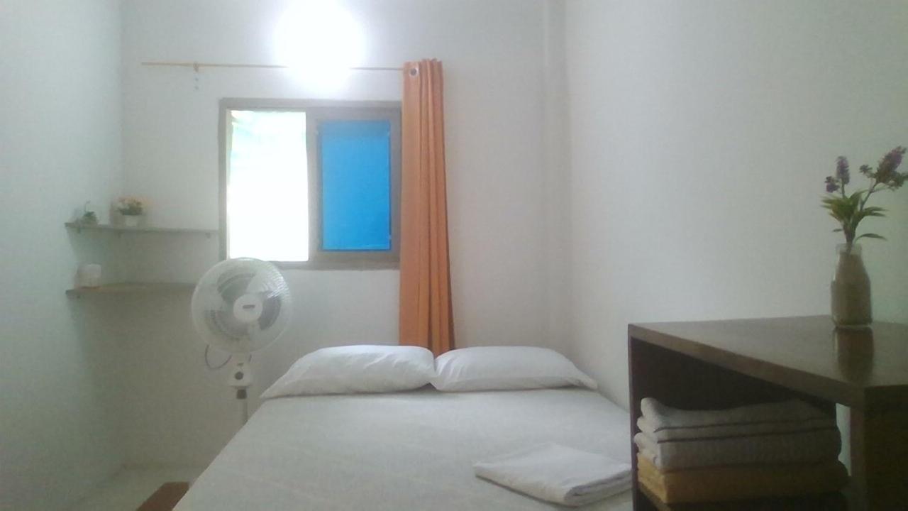 Hostal Paloma Cafe Palomino Quarto foto